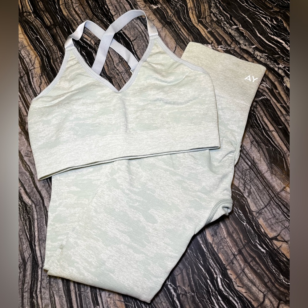 AYBL XS Light Green Workout Set